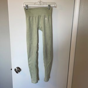 Over Activewear seamless leggings- Mint Chip!